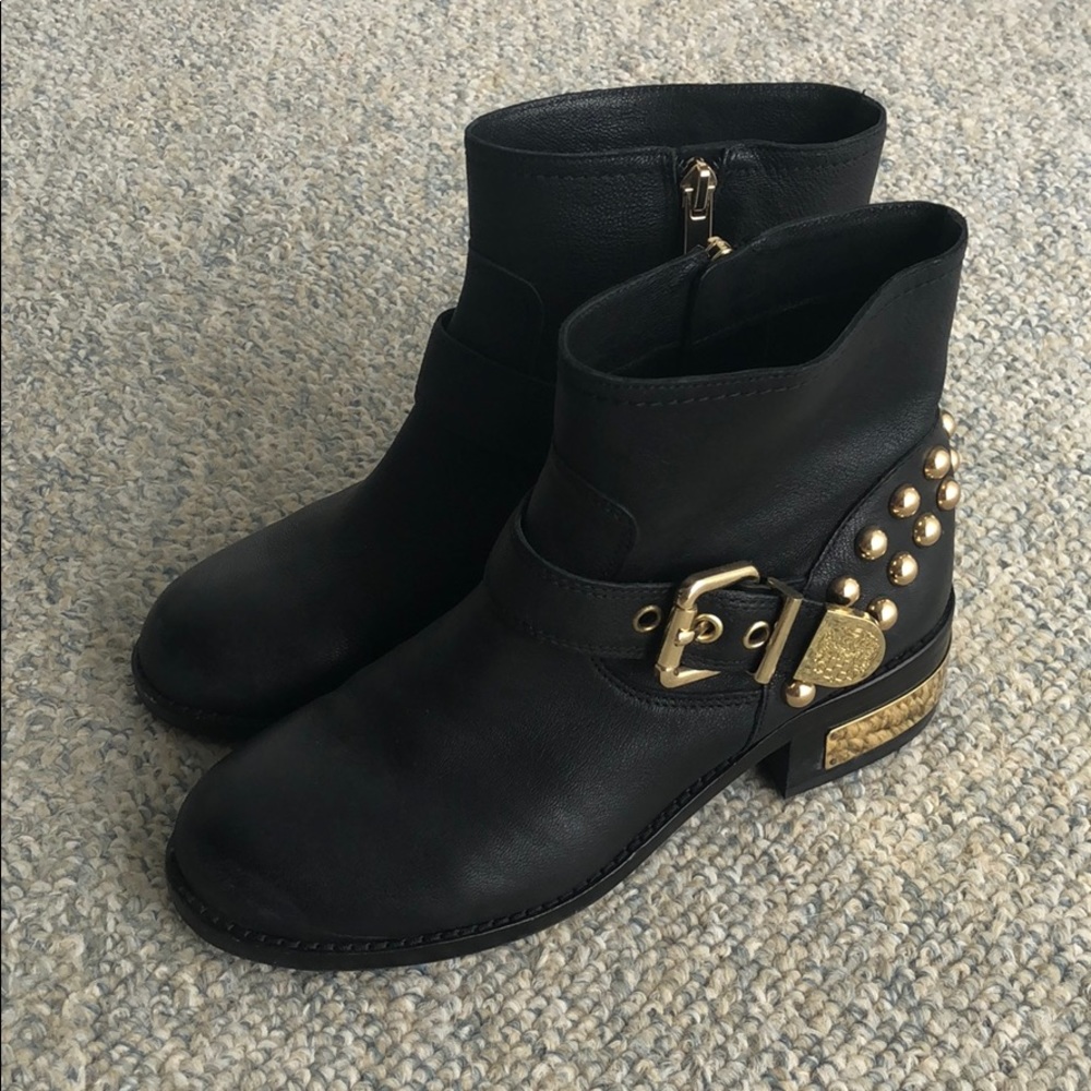 Vince Camuto boots